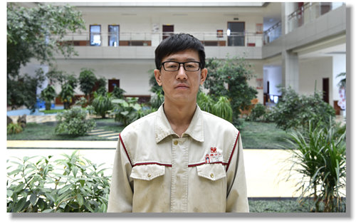 宜化集團(tuán)勞動模范劉學(xué)昌:以釘釘子精神把自己釘在一線(圖1) 宜化集團(tuán)勞動模范劉學(xué)昌:以釘釘子精神把自己釘在一線(圖1)