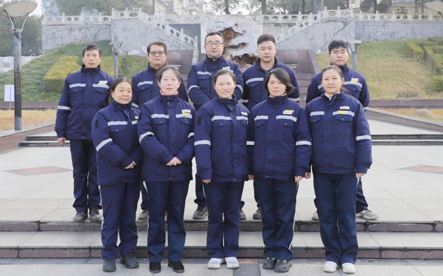 喜報(bào)！全國(guó)表彰，股份公司猇亭片區(qū)電解四班榜上有名！