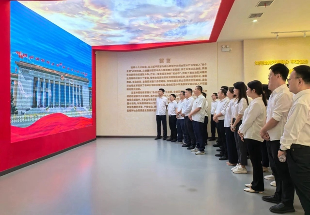 常敲“警示鐘”守牢“廉潔關”，國際貿(mào)易公司開展警示教育